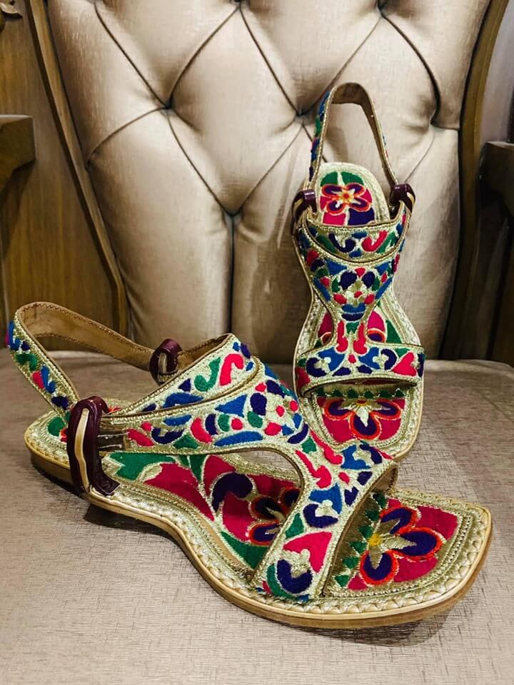 Art # FNF 601 Resham Tilla Mix Red