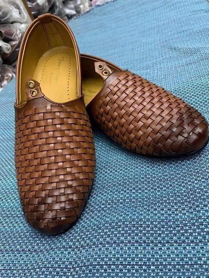 Art # 318 FNF Cut Shoes Chataye Brown