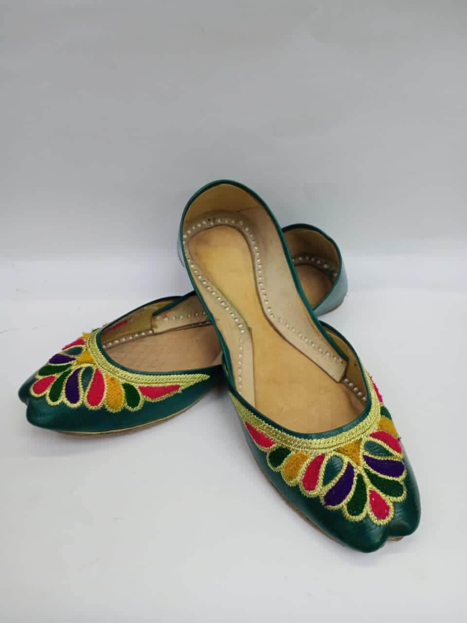 Art # 171 Ladies Hand Made Khussa – Fancy Nagra – Contrast Tilla Work – Leather Sole