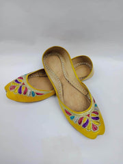 Art # 170 Ladies Hand Made Khussa – Fancy Nagra – Contrast Tilla Work – Leather Sole