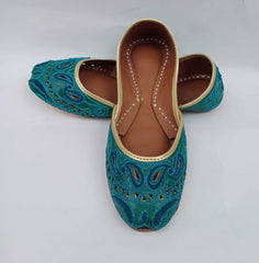 Art # 181 Ladies Hand Made Khussa – Fancy Nagra – Contrast Cut work