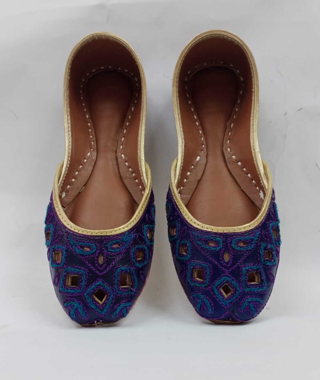Art # 175 Ladies Hand Made Khussa – Fancy Nagra – Contrast Cut work