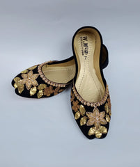 Art # 187 Ladies Hand Made Khussa – Fancy Nagra