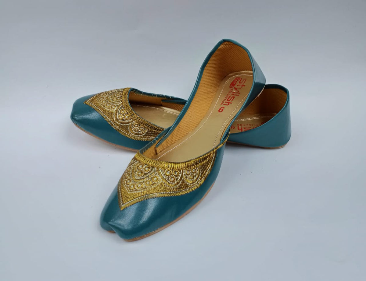 Art # 185 Ladies Hand Made Khussa – Fancy Nagra
