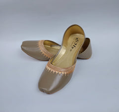 Art # 183 Ladies Hand Made Khussa – Fancy Nagra
