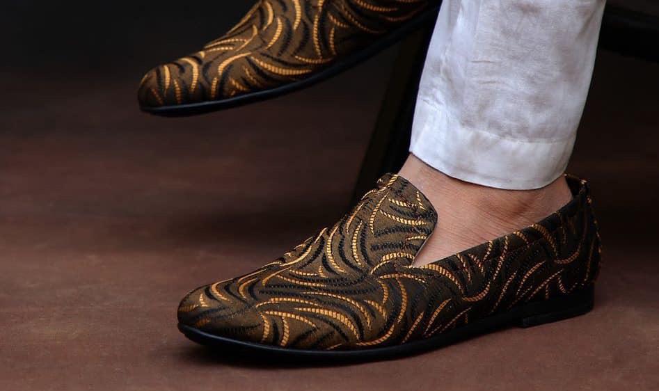 Art # FNF 355 Cut Shoes Brown Hand Made