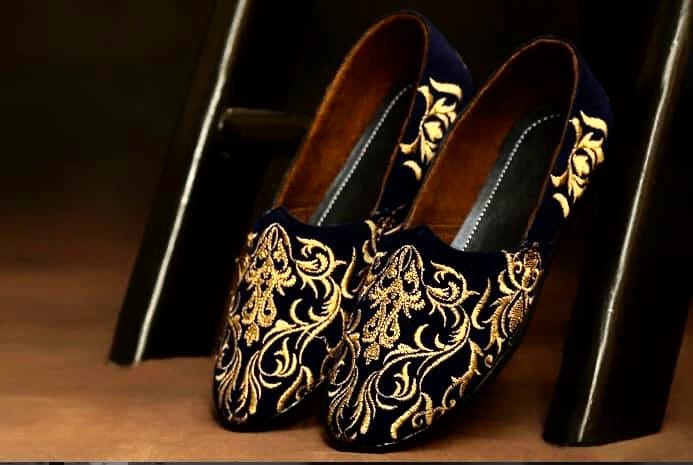 Black & Gold Cut Shoes